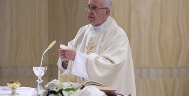 Папа: преодолеть искушение религиозной зрелищности и каждый день лелеять надежду