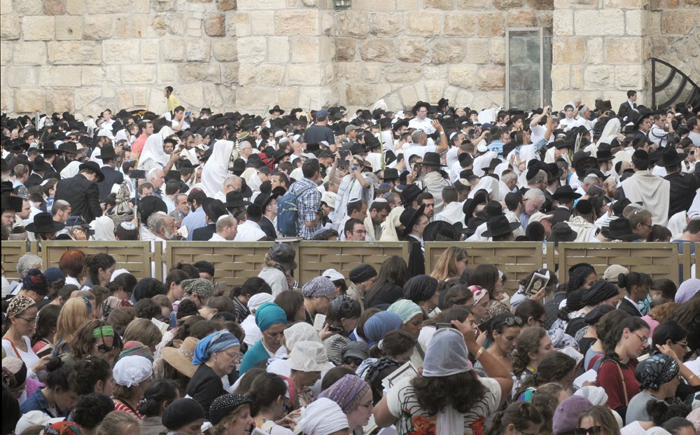 У Стены Плача в Иерусалиме произошли беспорядки между приверженцами различных течений в иудаизме