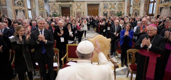 Папа – французским политикам: свобода, равенство и братство не могут оставаться иллюзорным знаменем