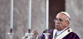 Папа: клерикализм отдаляет людей от Церкви