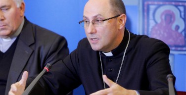 Польские епископы призывают народ к примирению