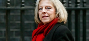 Британский премьер-министр выступила в защиту прав христиан в стране