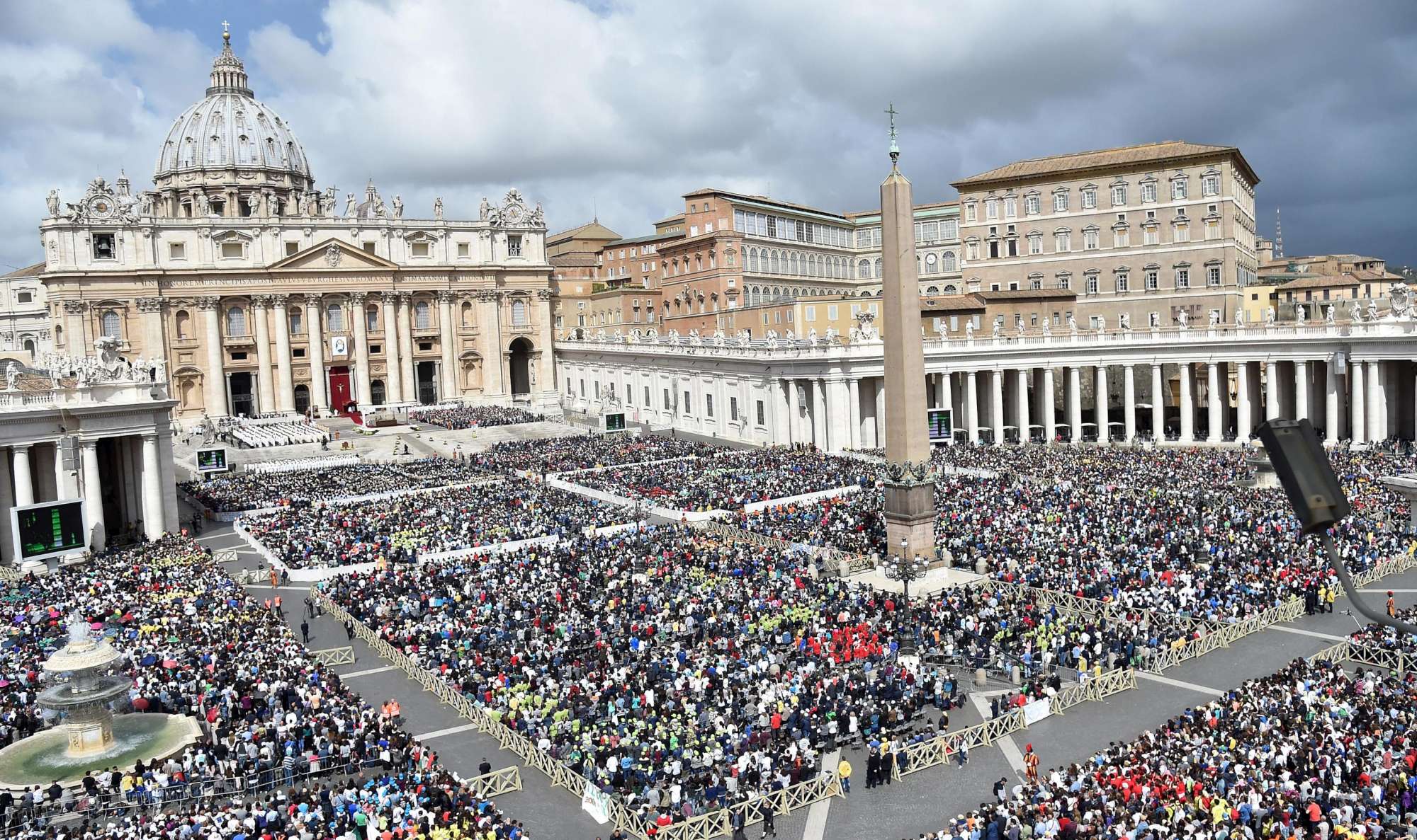 В уходящем году почти 4 миллиона  человек  встретились в Ватикане со Святейшим Отцом