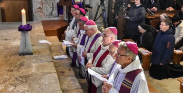 «Из глубины взываю к Тебе, Господи!». Швейцарские епископы попросили прощения за случаи сексуального насилия духовенства