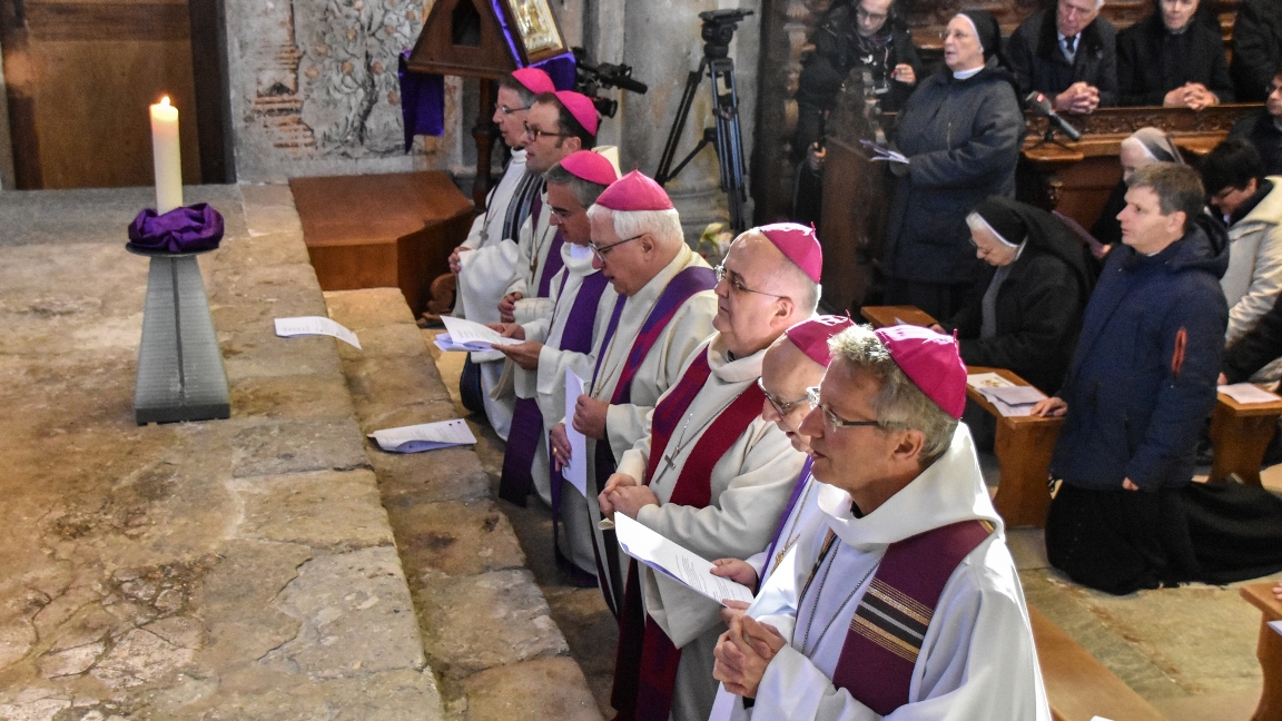 «Из глубины взываю к Тебе, Господи!». Швейцарские епископы попросили прощения за случаи сексуального насилия духовенства