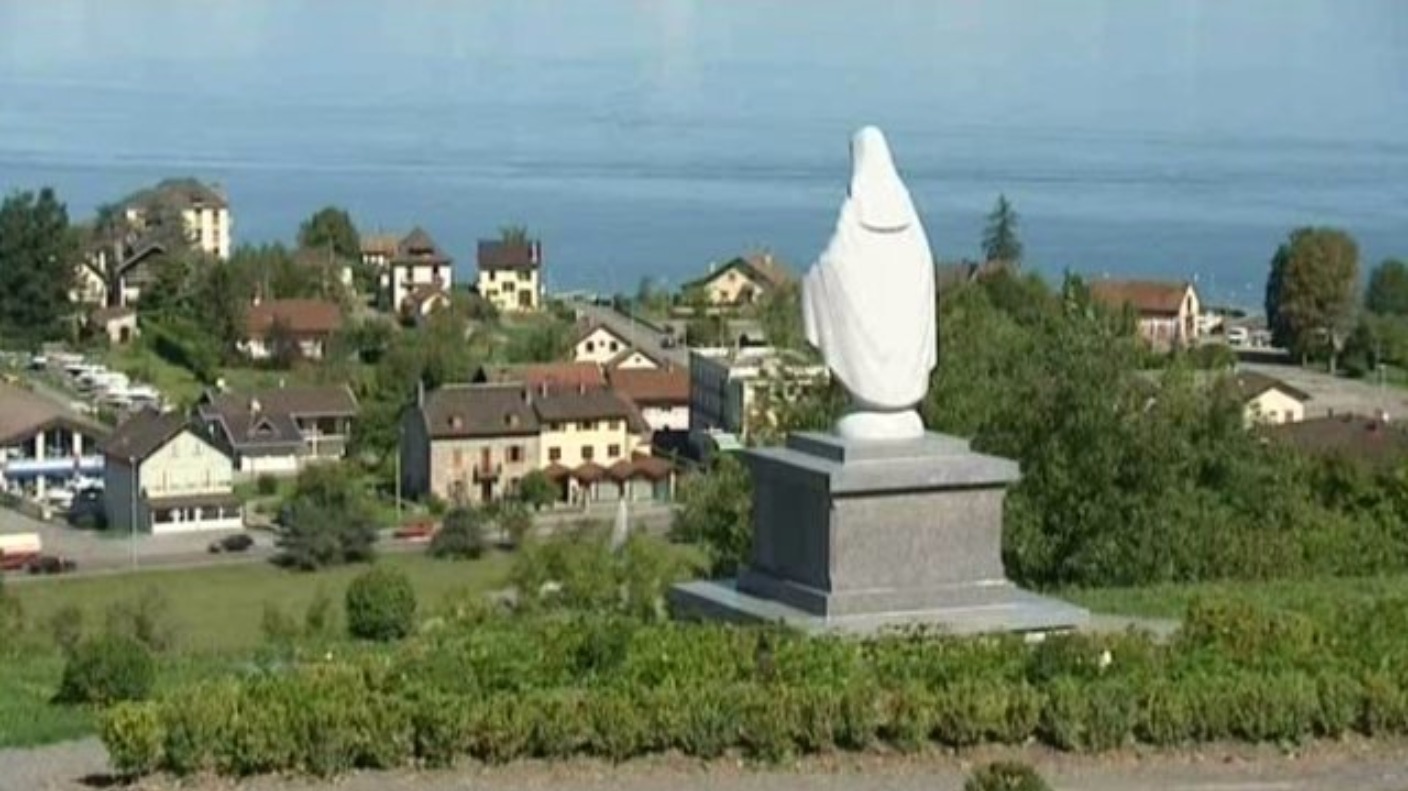 Суд обязал мэрию французского города убрать статую Девы Марии