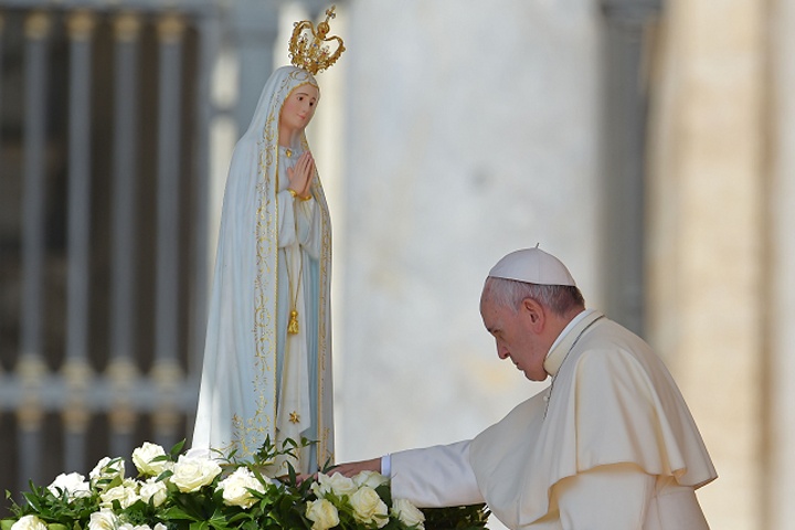 Папа Франциск в мае 2017 года совершит паломничество в Фатиму