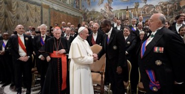 Речь к дипломатам: Папа призвал к рассудительности и соблюдению международного права