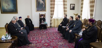 Эчмиадзин досрочно отозвал полномочия местоблюстителя Константинопольского Патриарха Армянской Церкви