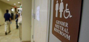 Трамп отменил правила Обамы о выборе школьных туалетов трансгендерами