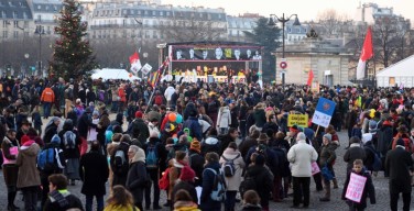 Во Франции принят «закон кляпа» против сайтов в защиту жизни