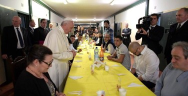 Папа Франциск посетил миланскую тюрьму Сан-Витторе
