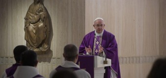 Папа: путь Великого Поста проходит через скандал Креста