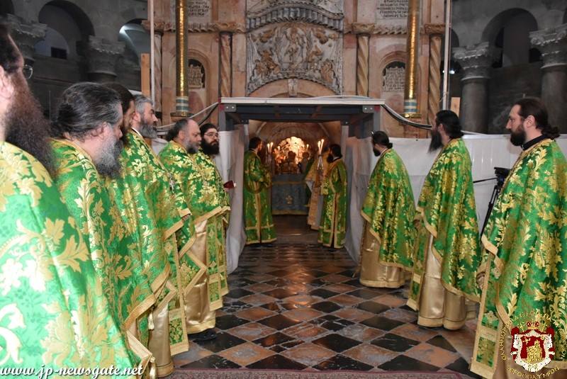 Патриарх Феофил поблагодарил мусульман за помощь в реставрации Кувуклии