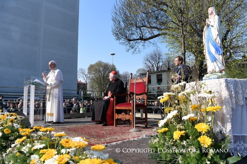Папа Франциск в Милане: первый визит — на городскую периферию (ФОТО + ВИДЕО)