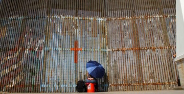 В Мексике Церковь осудила намерение ряда компаний строить стену на границе с США