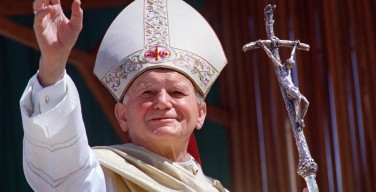 Кардинал Ныч призывает активнее передавать будущим поколениям память о св. Иоанне Павле II