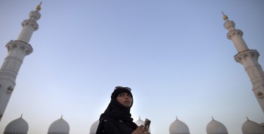 Прогноз: к 2035 году в мире будет рождаться больше мусульман, чем христиан