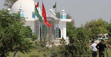 Смотритель суфийского храма в Пакистане убил 20 прихожан