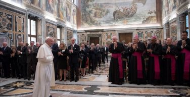 Папа: человечество нуждается в свидетелях Евангелия