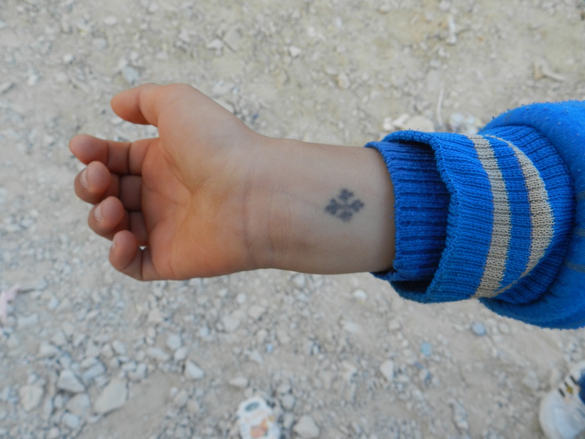 Для гонимых христиан татуировка с изображением креста стала символом близости со страждущим Христом