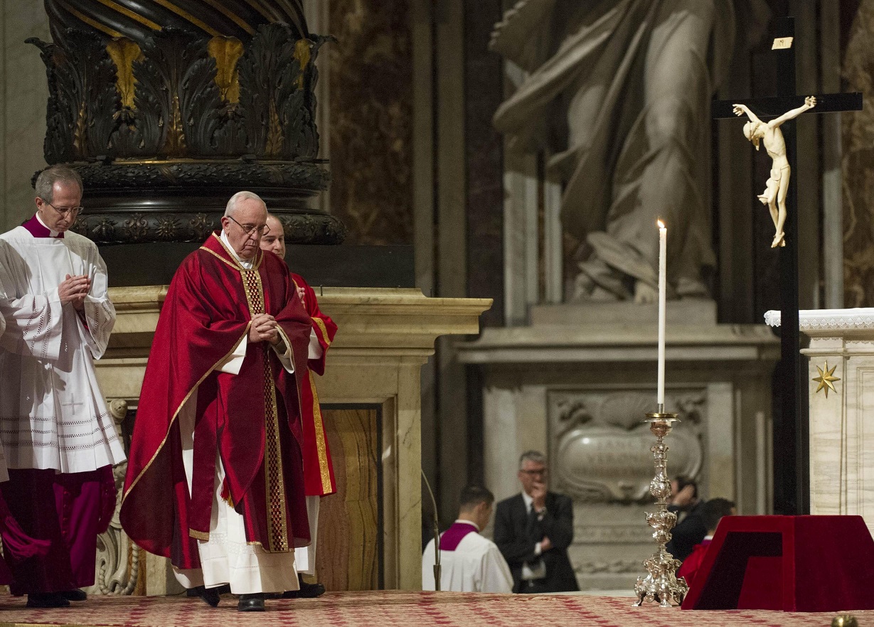 Великая Пятница в Ватикане, 14 апреля 2017 года (ФОТО)