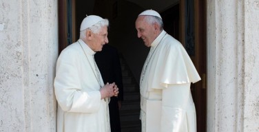 Папа Франциск посетил Папу Бенедикта XVI