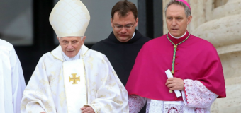 Секретарь Папы Бенедикта XVI отверг причастность Барака Обамы к отставке понтифика