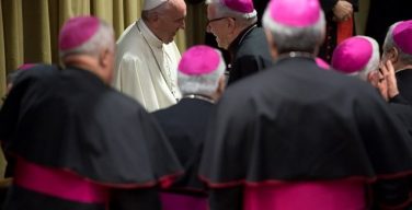 В Ватикане отрылась ассамблея итальянского епископата. Папа: я готов выслушать любые мнения