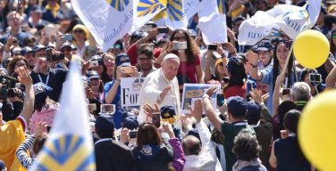 Папа — «Католическому действию»: оставьте свои диваны и выходите на периферии