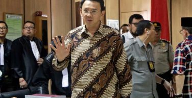 Бывший губернатор Джакарты – христианин по вероисповеданию – осужден за «кощунство»