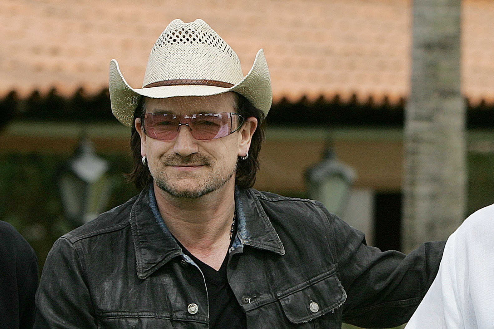 Лидер группы U2 призвал христианскую молодежь быть честной