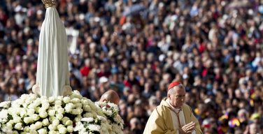 Госсекретарь Ватикана: не стоит спекулировать о Тайнах Фатимы