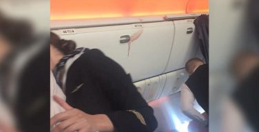 Московская студентка-медик оказала помощь травмированным пассажирам самолета Москва – Бангкок