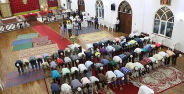 Сиро-Яковитская Церковь провела в своем храме в Абу-Даби намаз для гастарбайтеров из Азии
