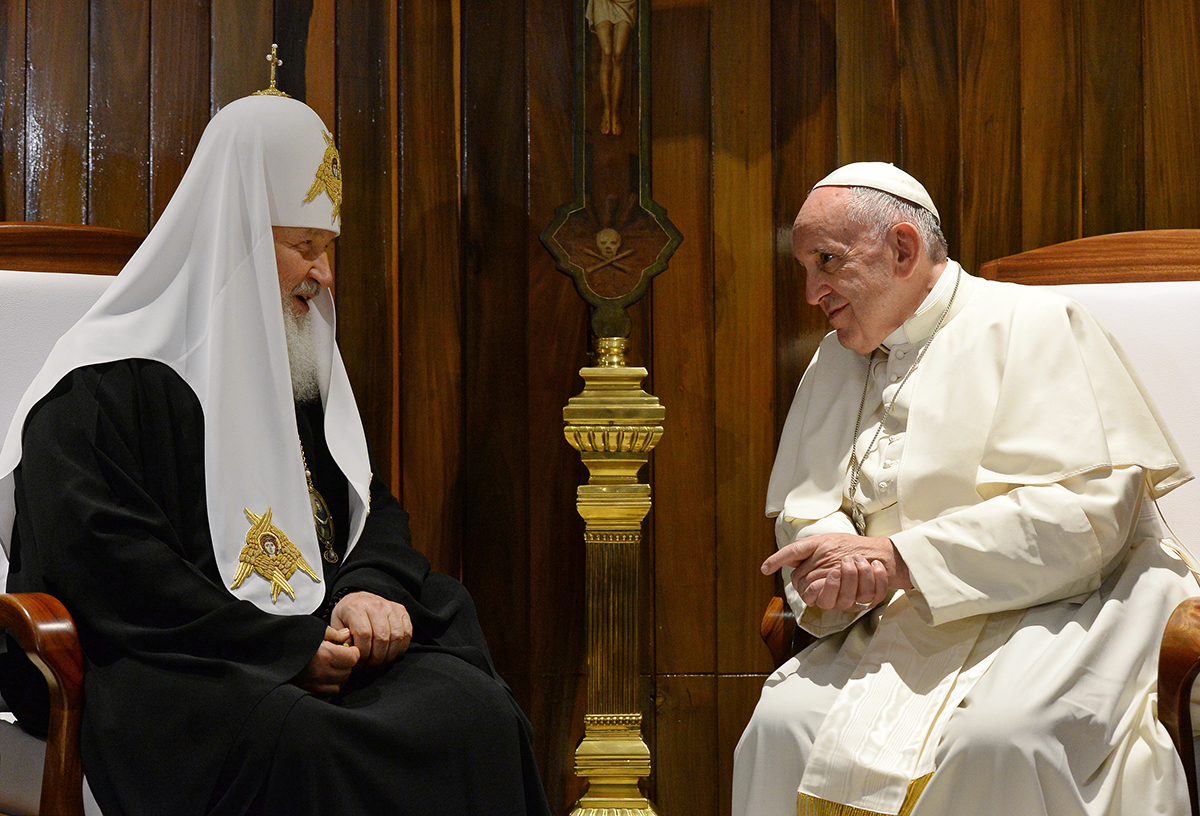 Патриарх Кирилл отмечает интенсификацию отношений с католиками после его встречи с Папой