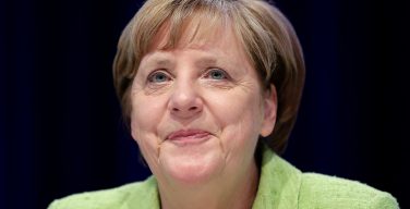 Ангела Меркель призвала не политизировать вопрос легализации однополых «браков»