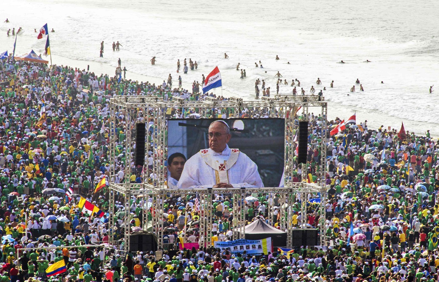 Четыре года назад состоялся первый ВДМ с участием Папы Франциска