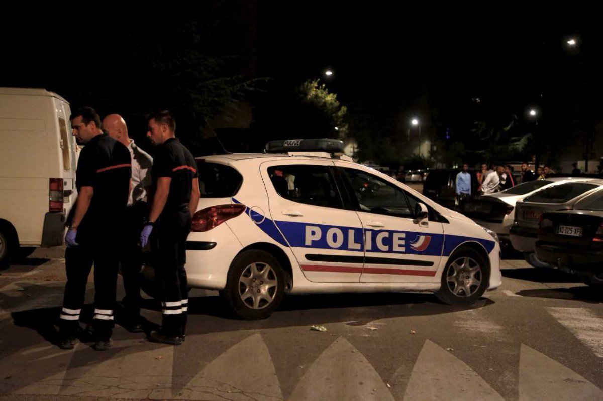 СМИ: восемь человек пострадали при стрельбе у мечети во французском Авиньоне