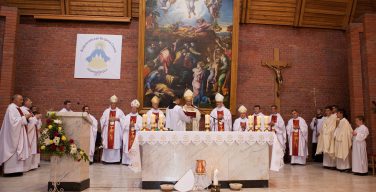 Престольным праздником Кафедрального собора и Преображенской епархии в Новосибирске завершилась Всероссийская встреча семей