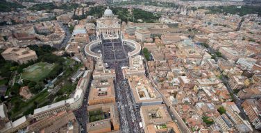 Над Ватиканом совершил полет неизвестный беспилотный летательный аппарат — СМИ
