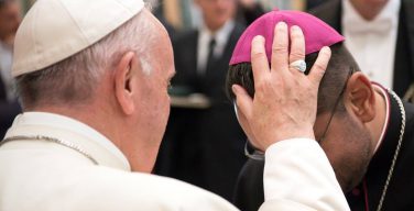 Папа — новым епископам: сопровождать людей со смирением