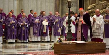 Соболезнования Папы в связи со смертью кардинала Де Паолиса