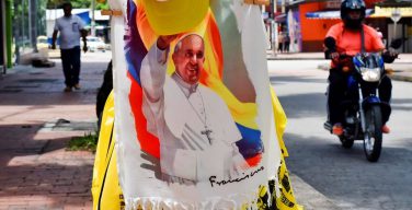 34 000 полицейских и военных будут обеспечивать безопасность Папы Римского в Колумбии