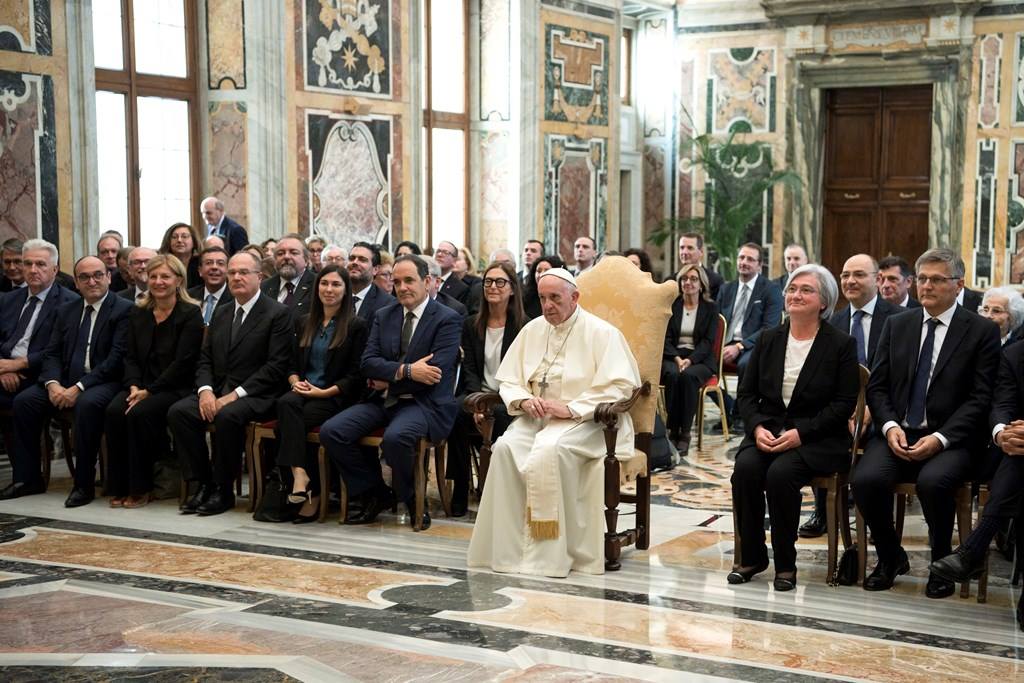Папа: мафия находит благодатную почву там, где отсутствуют права и возможности