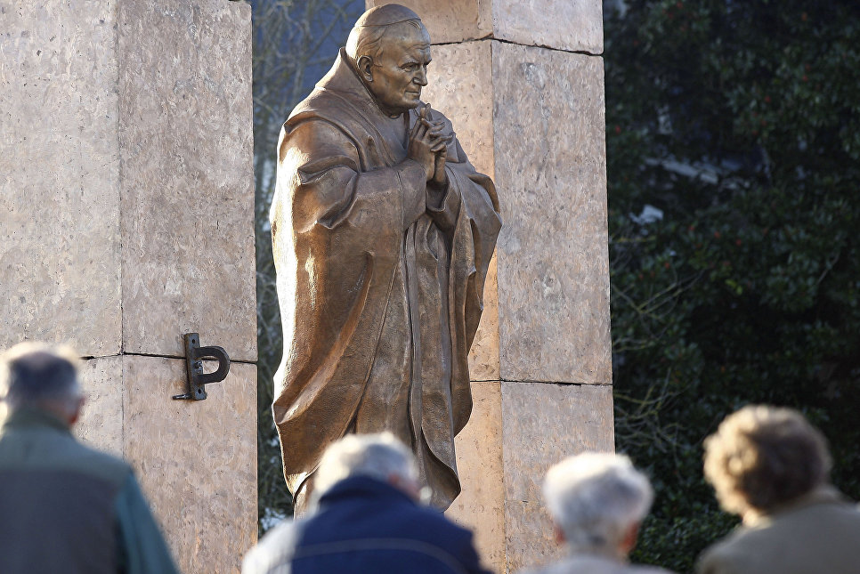 Памятник Иоанну Павлу II работы Церетели в Бретани хотят перенести в Польшу