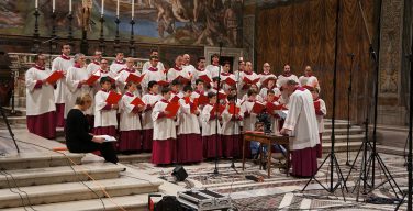 Папская Сикстинская капелла записала уникальный компакт-диск на Адвент и Рождество