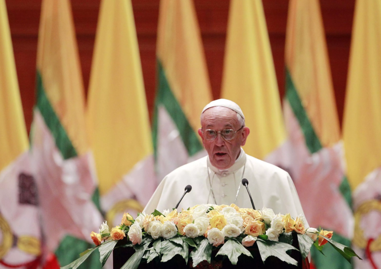 Папа — властям Мьянмы: будущее страны должно быть мирным (+ ФОТО)