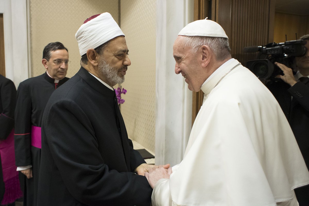 Папа Франциск встретился с верховным имамом Аль-Азхара