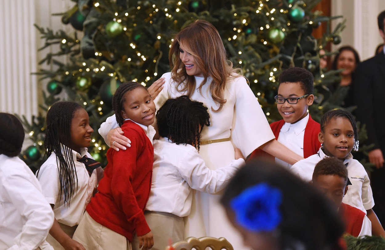 «Сделаем Рождество прекрасным снова!», или Как перед праздниками украсили Белый Дом
